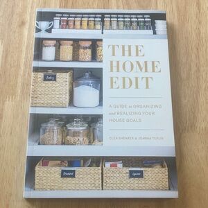 The Home Edit Book - Organizing Guide